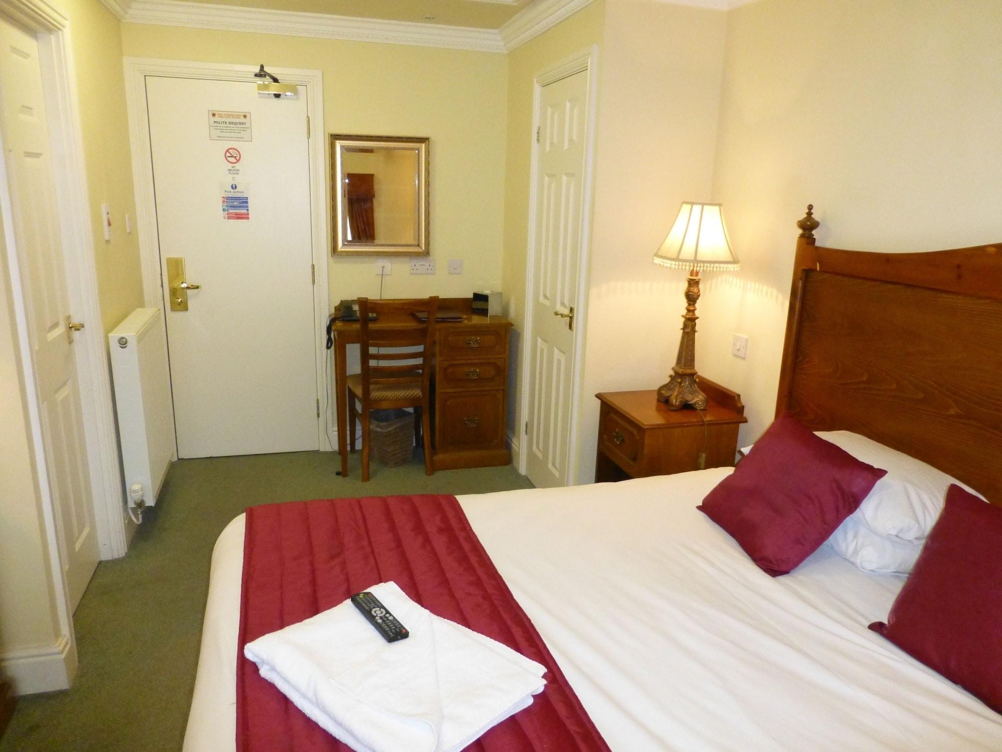 The Atherstone Red Lion Hotel Ngoại thất bức ảnh