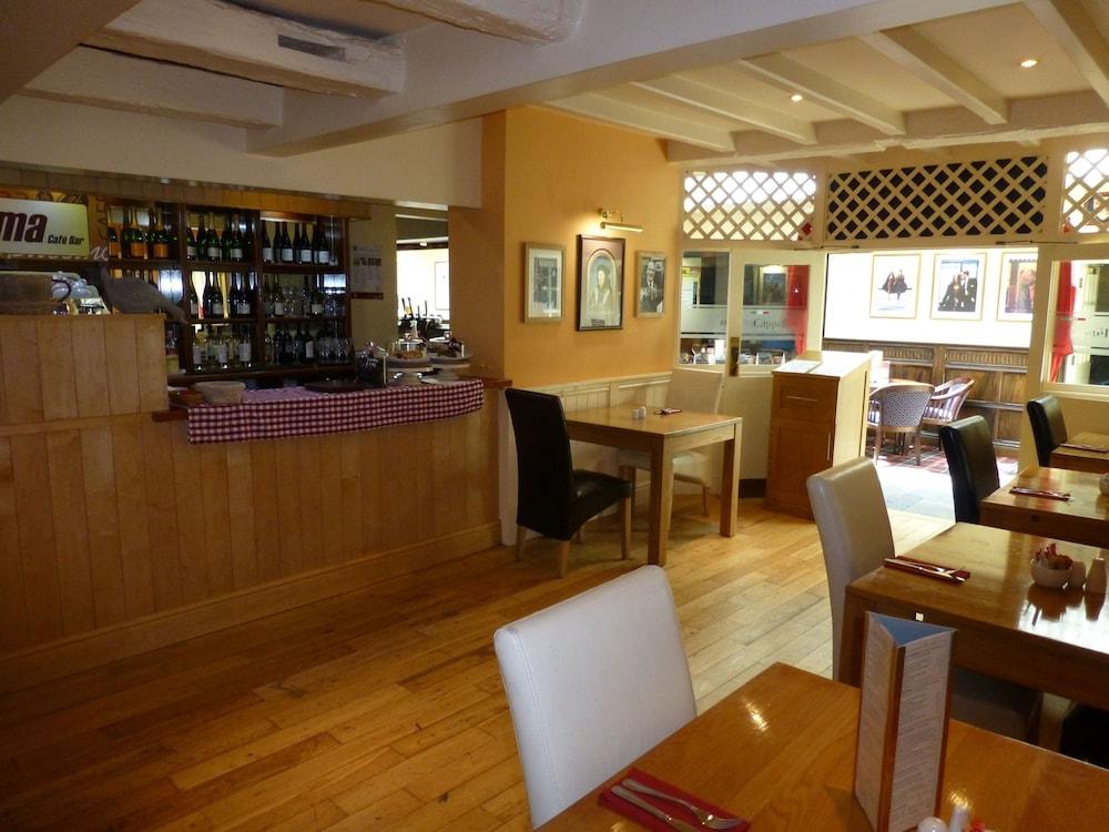 The Atherstone Red Lion Hotel Ngoại thất bức ảnh