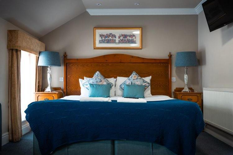 The Atherstone Red Lion Hotel Ngoại thất bức ảnh